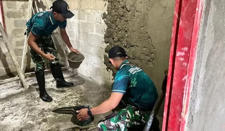 Pos Fatuha Yonarmed 12 Kostrad Bantu Bangun Rumah Warga di Perbatasan RI-RDTL