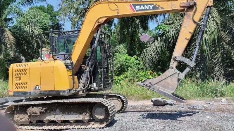 Satgas TMMD Kodim 1208 Sambas Kerahkan Alat Berat Percepat Pembangunan Infrastruktur Desa