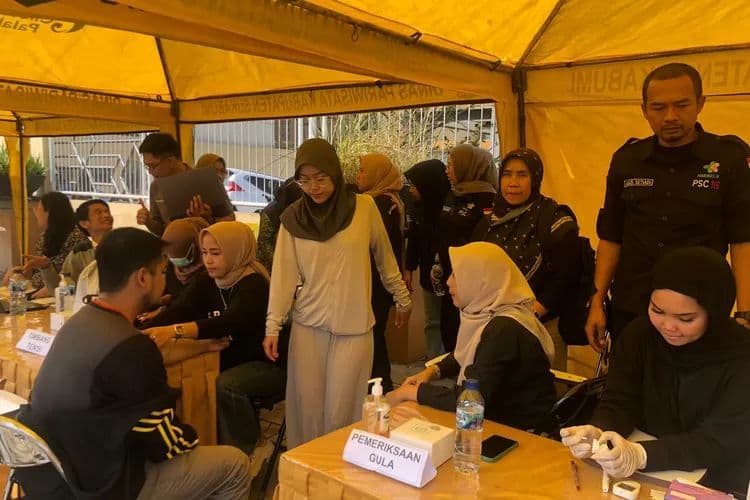 Puskesmas Sukaraja Aktif Layani Cek Kesehatan Gratis di Desa Pasirhalang Kecamatan Sukaraja Kabupaten Sukabumi