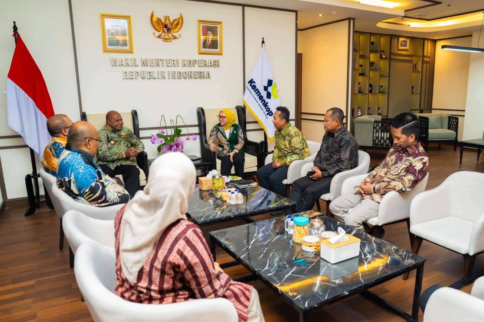 Gubernur Papua Dorong Percepatan Pembangunan Koperasi Merah Putih