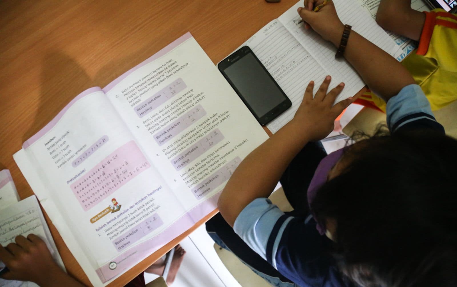 Ekonom Nilai WFH Tak Efektif Tekan BBM, Pemerintah Diminta Susun Kebijakan Berbasis Sektor