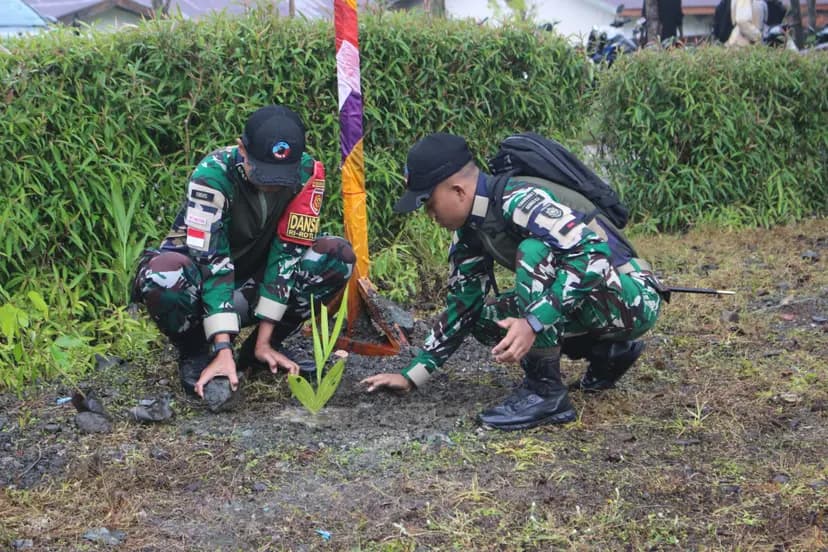 Satgas Yonarhanud 2 Kostrad Tanam 1.000 Pohon di Perbatasan RI-RDTL Peringati Hari Bumi