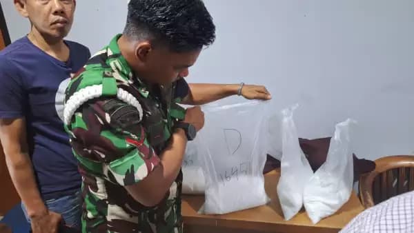 TNI AU Gagalkan Penyelundupan 6,03 Kg Sabu di Bandara Minangkabau