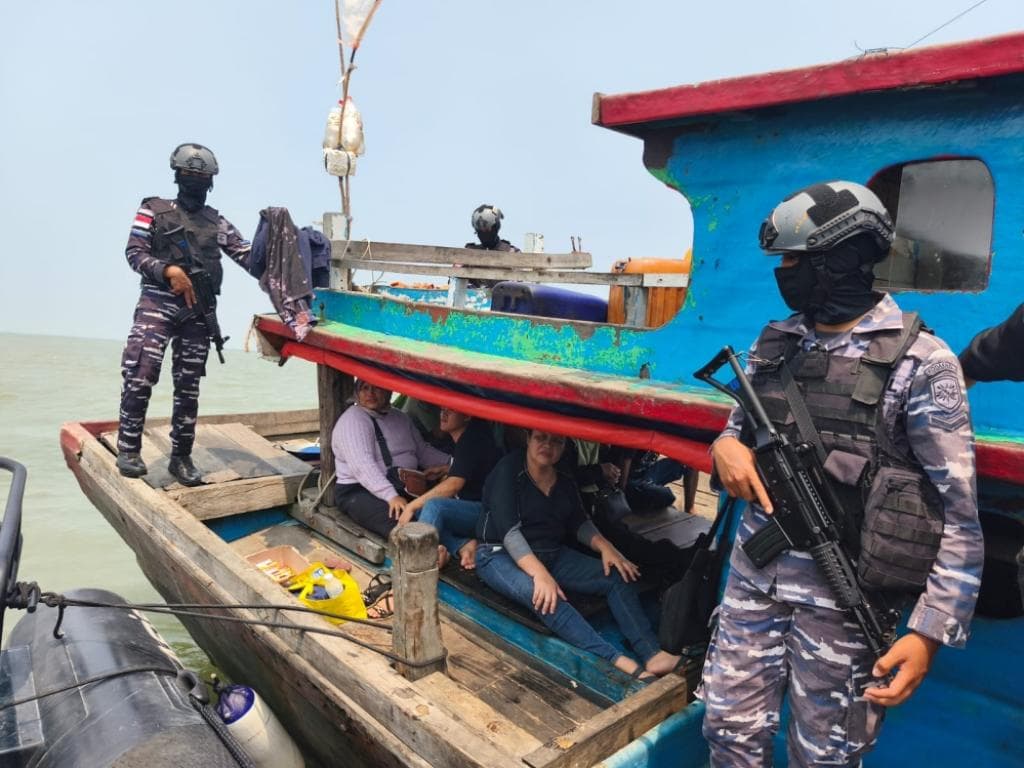 TNI AL dan Imigrasi Gagalkan Penyelundupan PMI Ilegal di Selat Malaka, Enam Orang Diamankan