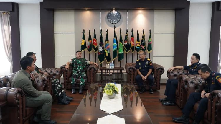 TNI AD dan Bea Cukai Perkuat Sinergi Tutup Celah Penyelundupan di Perbatasan Kalbar