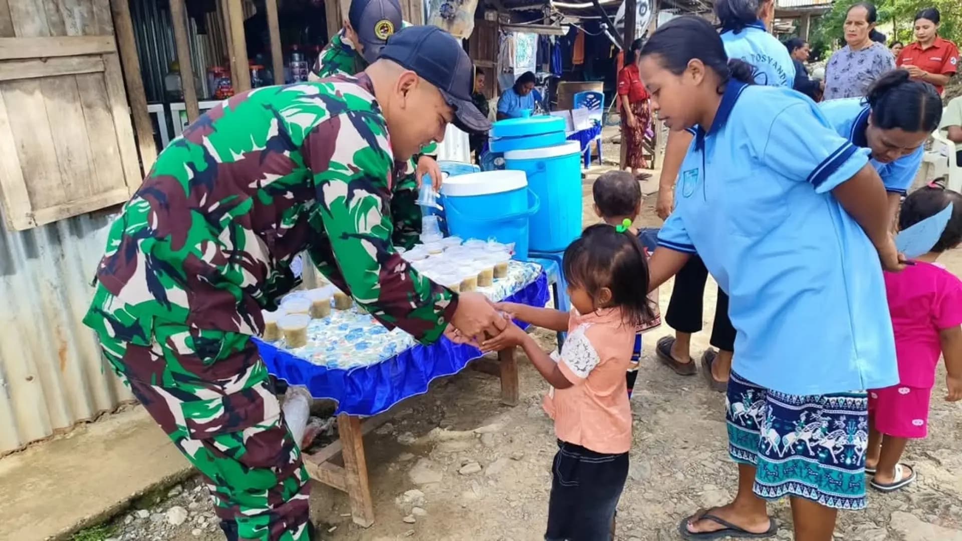 Yonarmed 12 Kostrad Gelar Posyandu di Perbatasan, Dukung Kesehatan Balita dan Ibu