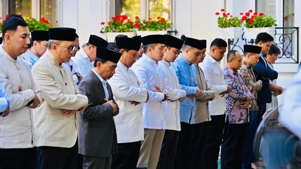 Presiden Prabowo Salat Iduladha Bersama Diaspora Indonesia di Paris