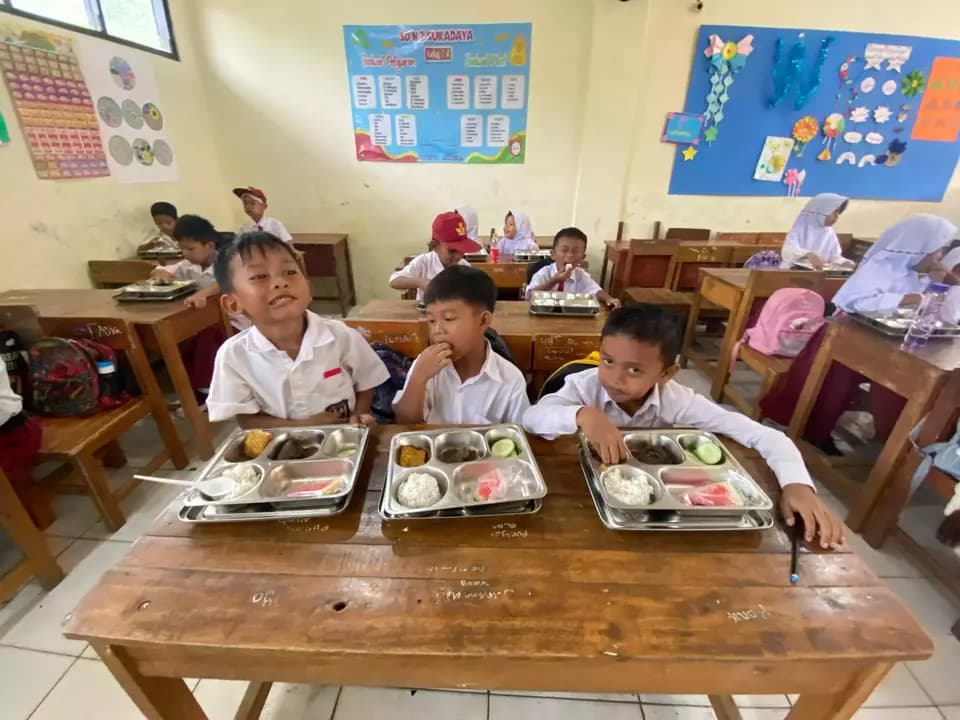 Bapanas Jaga Keseimbangan Harga Telur Ayam, Pemerintah Optimalkan Serapan MBG untuk Lindungi Peternak