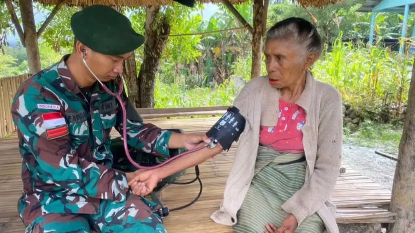 Satgas Yonarmed 12 Kostrad Gelar Layanan Kesehatan Gratis untuk Warga Perbatasan di Belu