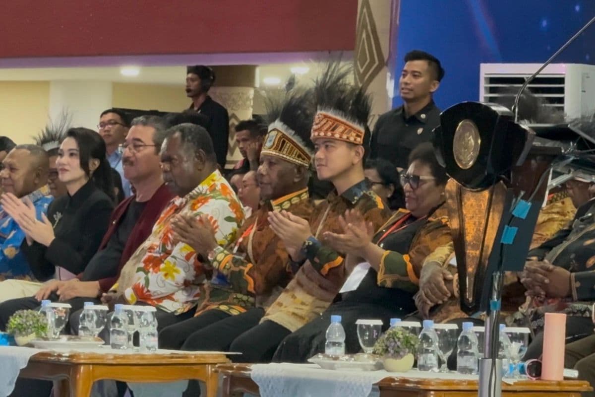 Gibran Tegaskan Pembangunan Indonesia Tak Lagi Jawa-Sentris, Papua Jadi Prioritas Percepatan Infrastruktur