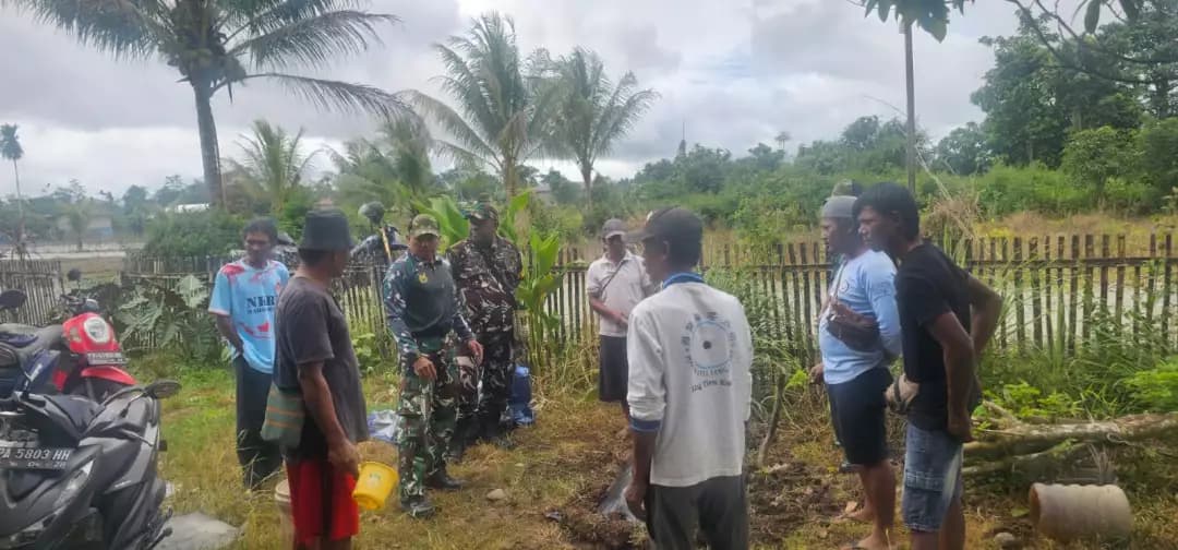 Babinterau Lanud Yohanis Kapiyau Dampingi Panen Perdana Padi Gogo, Perkuat Ketahanan Pangan di Mimika