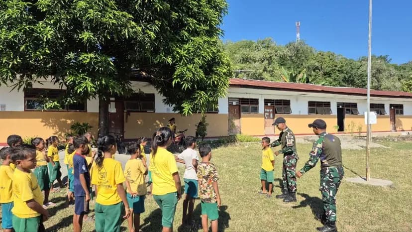 Satgas Yonarhanud 2 Kostrad Perkuat Pendidikan Anak Perbatasan Melalui Program Gadik di SD GMIT Natemnanu