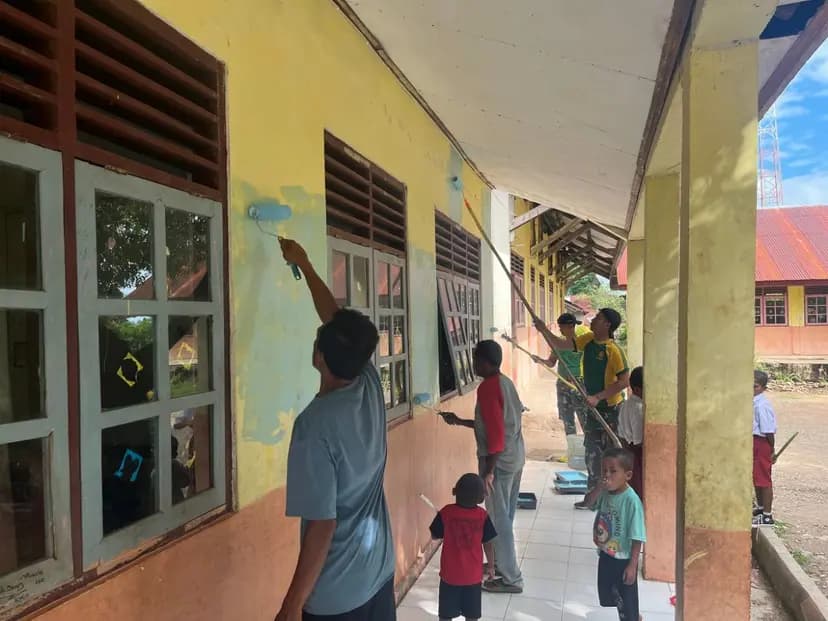 Satgas Pamtas Yonarhanud 2 Kostrad Renovasi SDK Buk, Dukung Pendidikan di Wilayah Perbatasan