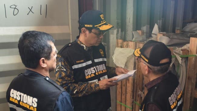 Purbaya Sidak Tanjung Priok, Temukan 3.100 Kontainer Menumpuk dan Ribuan Dokumen Belum Terselesaikan