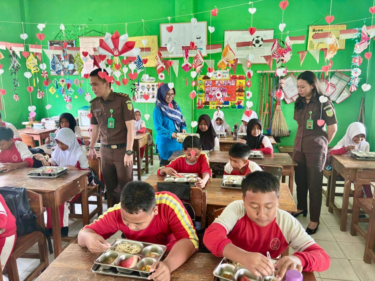 Pemerintah Perketat Pengawasan MBG, Kemenkeu Turun hingga Daerah dan SPPG Bermasalah Ditutup