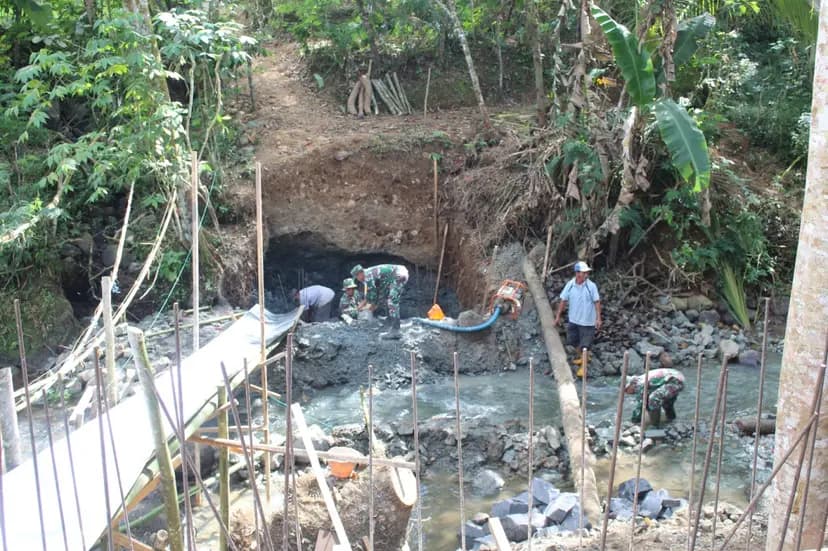 Kodim 0707/Wonosobo Bangun Lima Jembatan Perintis Sekaligus, Perkuat Akses dan Dorong Kesejahteraan Masyarakat